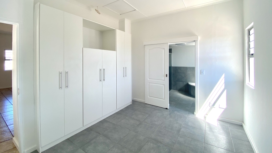 2 Bedroom Property for Sale in Velddrif Western Cape